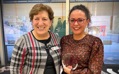 Professor Ana Alonso-Minutti Receives Ovation Award